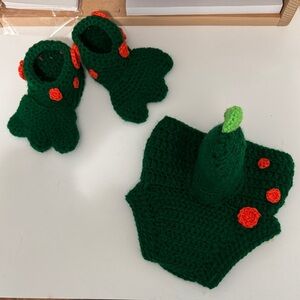 Dinosaur crochet Set for baby